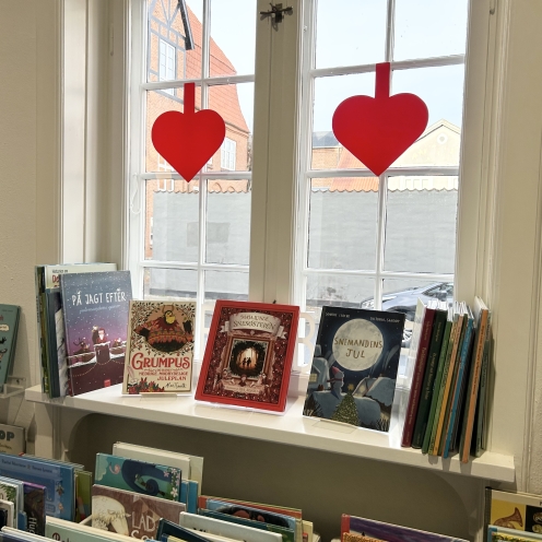 Julehjerter i vindue 